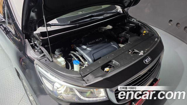 Kia Canival 2016 — photo 6