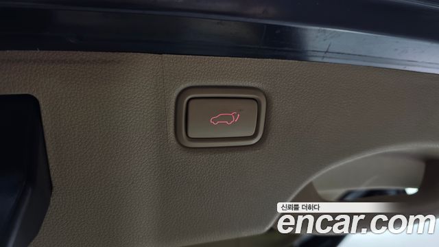 Kia Canival 2016 — photo 19