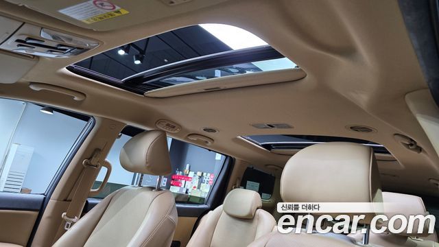 Kia Canival 2016 — photo 20