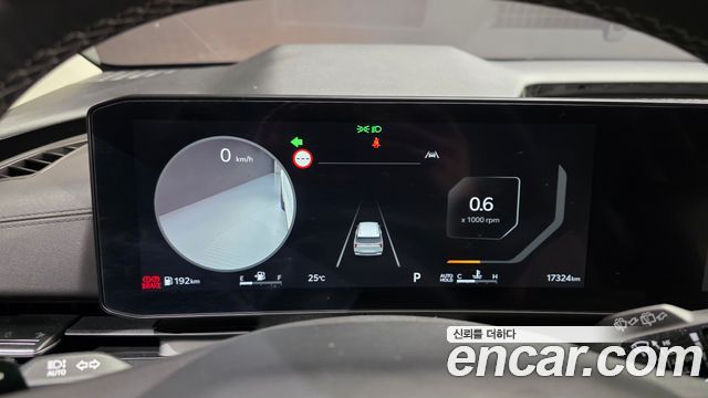 Kia Canival 2025 — photo 8