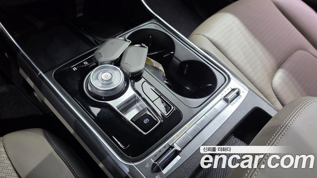 Kia Canival 2025 — photo 9