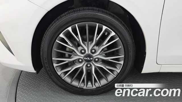 Kia K3 2022 — photo 5