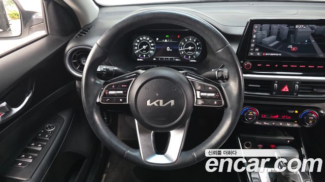 Kia K3 2022 — photo 20