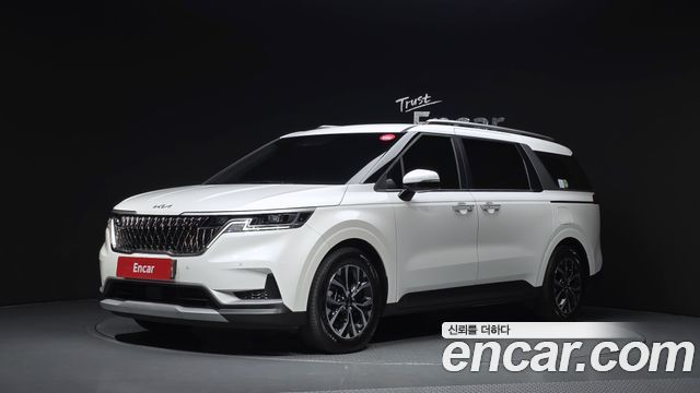 Kia Canival 2022 — photo 1