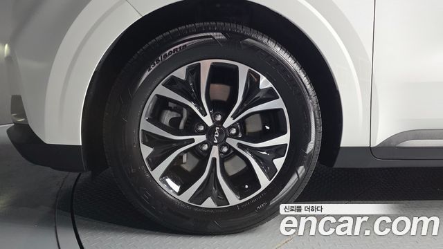 Kia Canival 2022 — photo 5