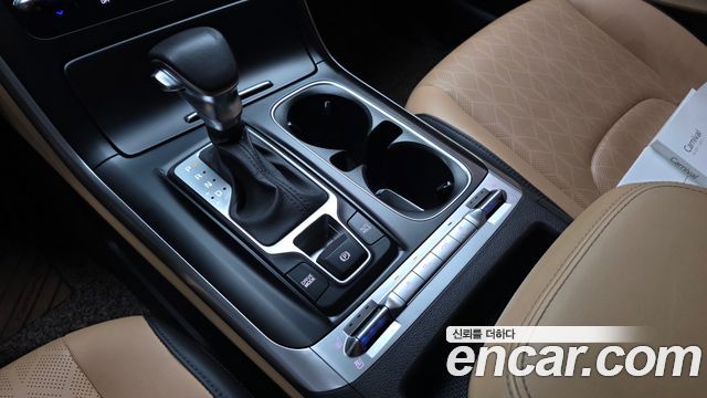 Kia Canival 2022 — photo 12