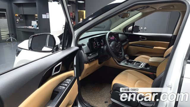 Kia Canival 2022 — photo 13