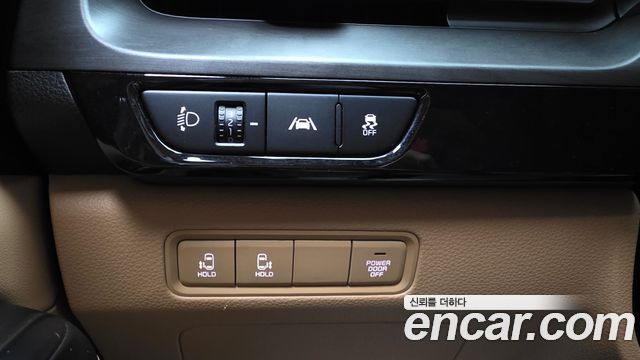 Kia Canival 2022 — photo 22