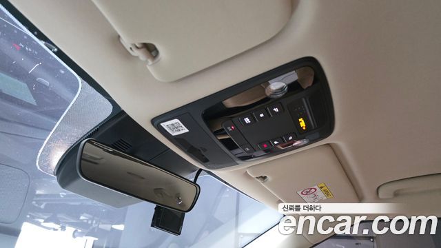 Kia Canival 2022 — photo 23
