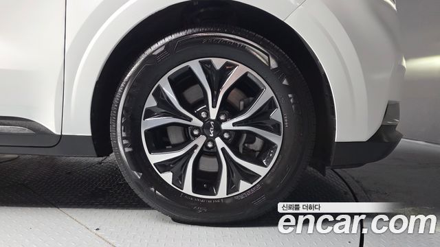 Kia Canival 2022 — photo 7