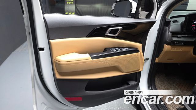 Kia Canival 2022 — photo 15