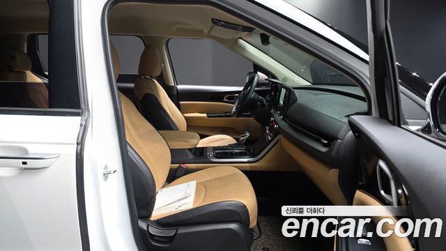 Kia Canival 2022 — photo 16