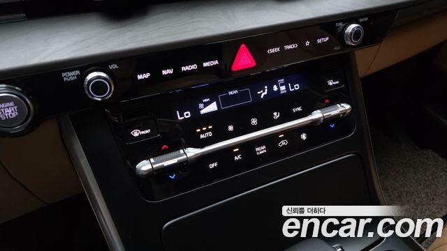 Kia Canival 2022 — photo 31