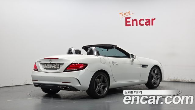 Mercedes-Benz SLC-Class 2017 — photo 2