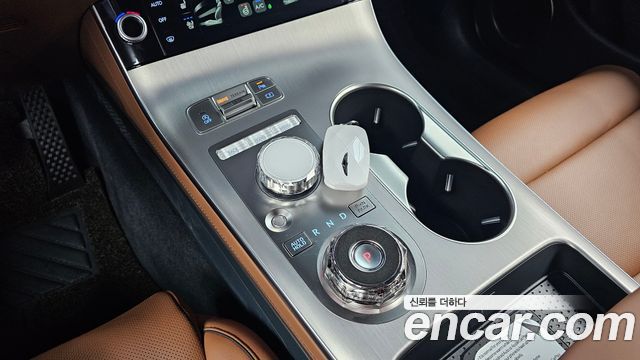 Genesis GV70 2026 — photo 12