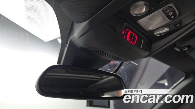 Peugeot 5008 2019 — photo 25