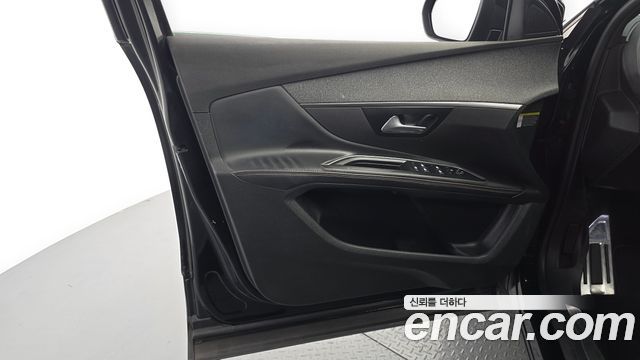 Peugeot 5008 2019 — photo 14
