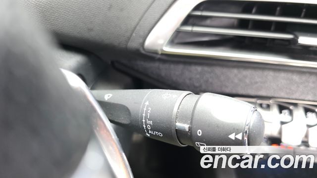 Peugeot 5008 2019 — photo 28