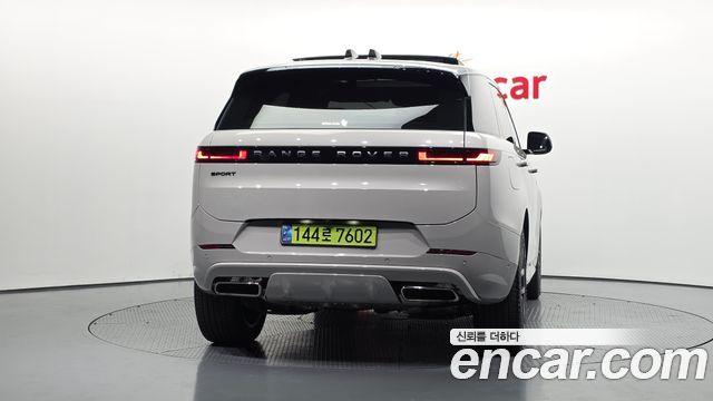 Land Rover Range Rover Sport 2025 — photo 4