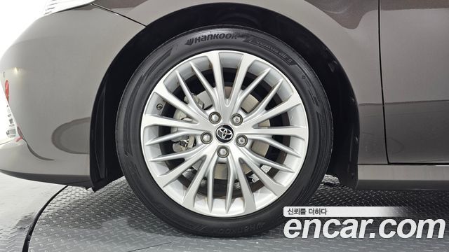 Toyota Camry 2018 — photo 5