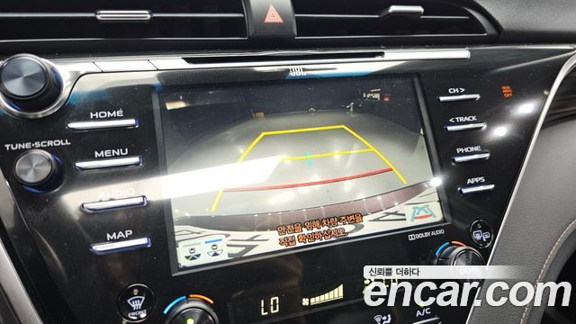 Toyota Camry 2018 — photo 20