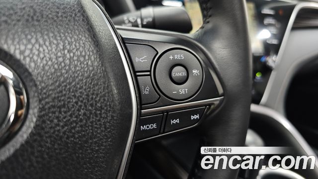 Toyota Camry 2018 — photo 22