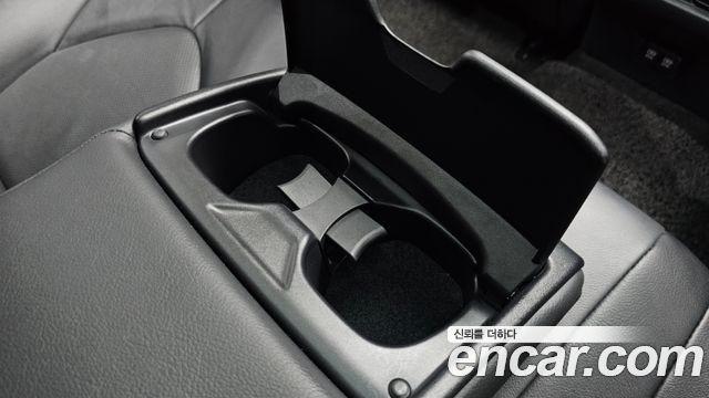 Toyota Camry 2018 — photo 27