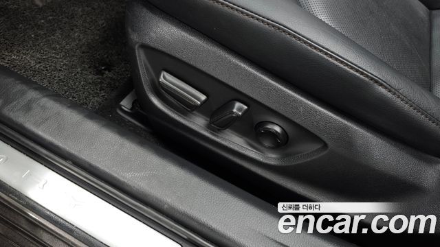 Toyota Camry 2018 — photo 31