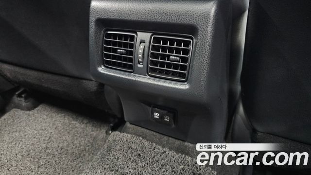Toyota Camry 2018 — photo 32
