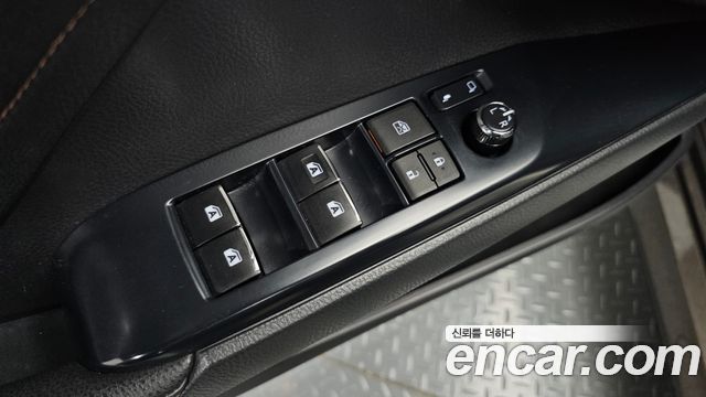 Toyota Camry 2018 — photo 35