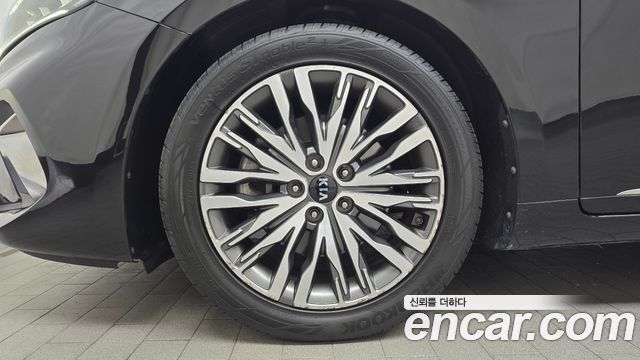 Kia K7 2020 — photo 5