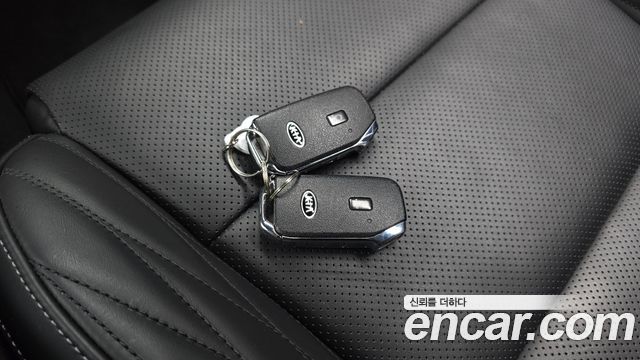 Kia K7 2020 — photo 17