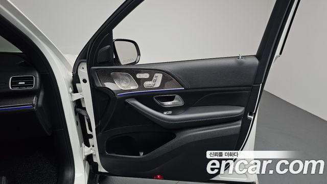Mercedes-Benz GLE-Class 2022 — photo 14