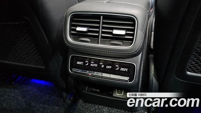 Mercedes-Benz GLE-Class 2022 — photo 37