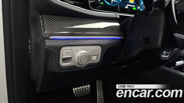 Mercedes-Benz GLE-Class 2022 — photo 39
