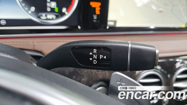Mercedes-Benz S-Class 2017 — photo 9