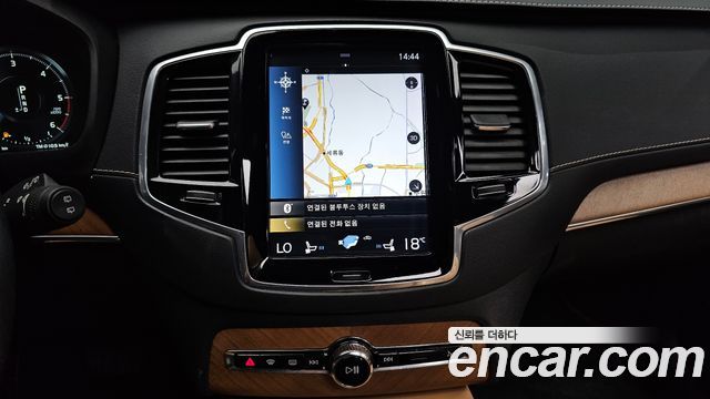Volvo XC90 2019 — photo 19