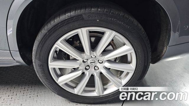 Volvo XC90 2019 — photo 7