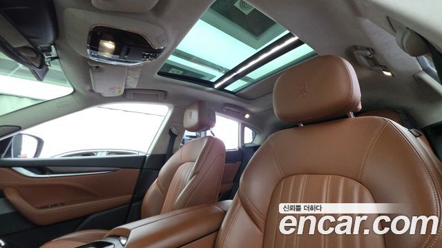 Maserati Levante 2017 — photo 18