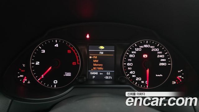 Audi Q5 2011 — photo 8