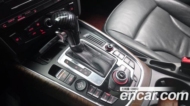 Audi Q5 2011 — photo 9