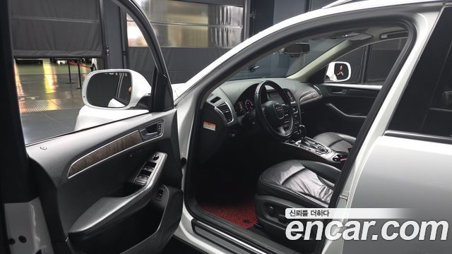Audi Q5 2011 — photo 10