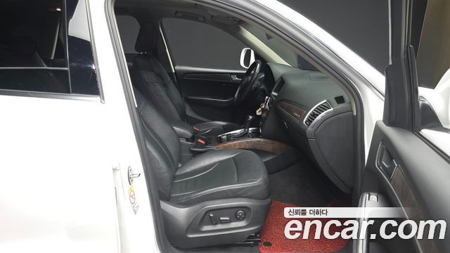 Audi Q5 2011 — photo 11