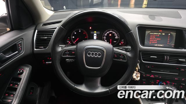 Audi Q5 2011 — photo 13