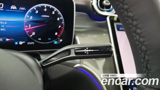 Mercedes-Benz GLC-Class 2026 — photo 12