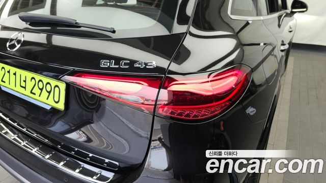 Mercedes-Benz GLC-Class 2026 — photo 9