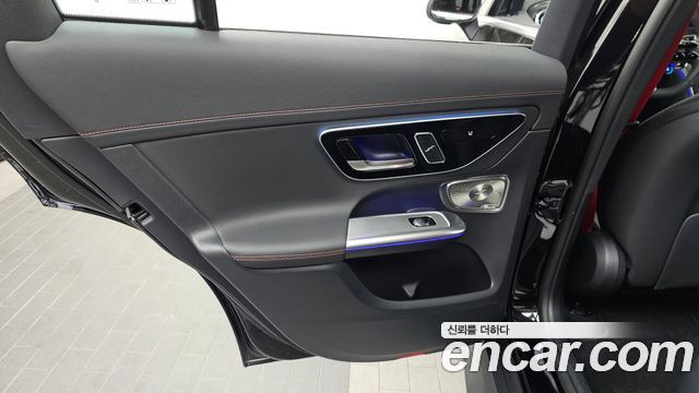 Mercedes-Benz GLC-Class 2026 — photo 15