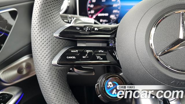 Mercedes-Benz GLC-Class 2026 — photo 32