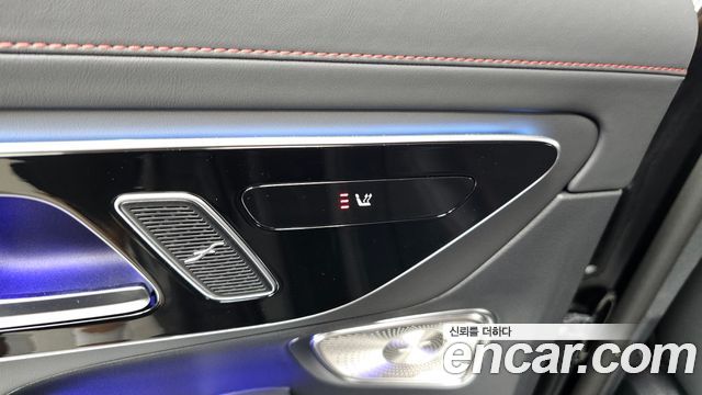Mercedes-Benz GLC-Class 2026 — photo 33