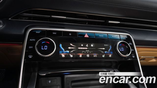 Genesis GV80 2021 — photo 17